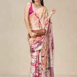 navyasa by liva Pink Printed Saree With Unstitched Blouse image 4