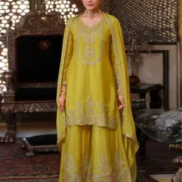 Autumnlane Green Gunja Lemon Heavy Embroidered Relaxed Fit Gharara Set-image-23