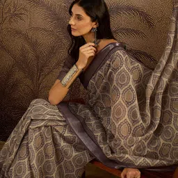 Sangria Geometric Printed Zari Border Saree With Unstitched Blouse Piece image 3