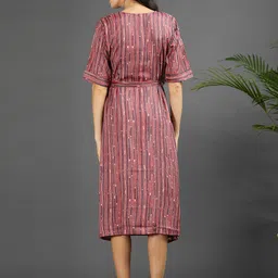 GOLDSTROMS Printed Fit and Flare Midi Maternity Dress image 3