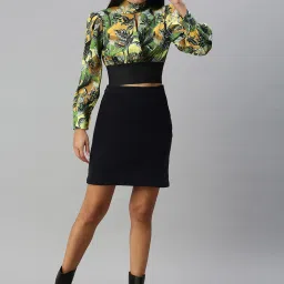 KASSUALLY Multicolor Printed Crop Top image 4