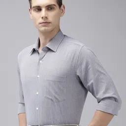Van Heusen Slim Fit Textured Pure Cotton Formal Shirt image 4