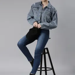 showoffff SHOWOFF Blue Relaxed Fit Crop Denim Jacket image 4