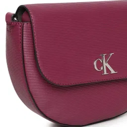 CALVIN KLEIN Amaranth Textured Cross Body Bag image 4