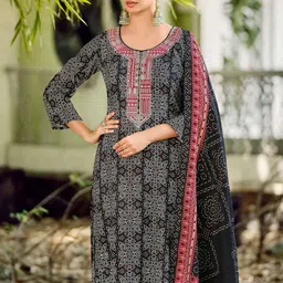 Stylee LIFESTYLE Printed Viscose Rayon Unstitched Dress Material image 4