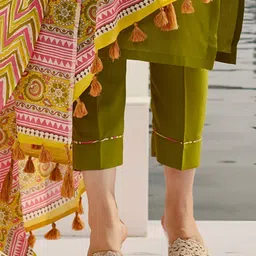 Happy Design Ethnic Motifs Embroidered Regular Pure Cotton Kurta With Trousers & Dupatta image 5