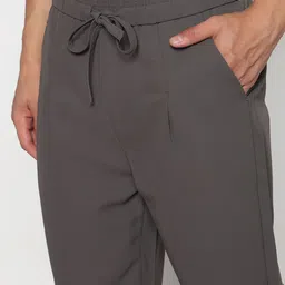 SHOWOFFFF Men Solid Straight Fit Low-Rise Regular Trousers image 3