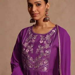 Janasya Women Floral Yoke Design Pleated Sequinned Kurta with Trousers & With Dupatta image 4