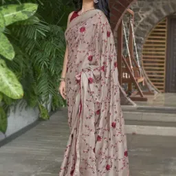 Manohari Grey Embroidered Saree With Unstitched Blouse image 4