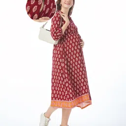 Bella Mama Woven Three Fourth Sleeves  Maternity Dress with Handblock Print - Maroon-picture-19