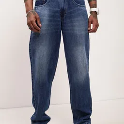 SHOWOFFFF Men Comfort Low-Rise Light Fade Acid Wash Jeans image 5