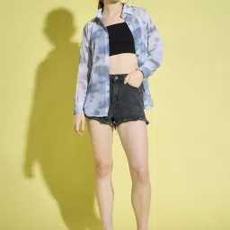 BUYNEWTREND Grey Printed Shirt image 4