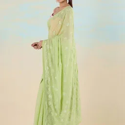 navyasa by liva Green Embroidered Saree With Unstitched Blouse image 4