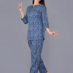 TREND ME Blue Regular Fit Printed Night Suit image 4