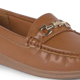 Van Heusen Women's Brown Mocassins image 4