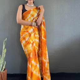 DIVASTRI Women Tie and Dye Ready To Wear Pure Georgette Saree image 3