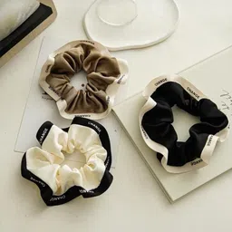 Radhya Accessories Women Set of 2 Ponytail Holders image 3