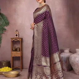 Varanga Purple Silk Blend Zari Saree With Unstitched Blouse image 4