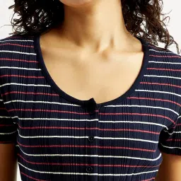 Levi's Women's Striped Navy Scoop Neck Top image 4