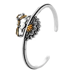 Voylla Silver Qasbah Nandi Oxidised Two Tone Classic Bangle image 4