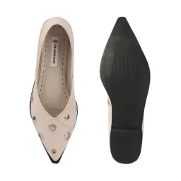 The White Pole Women's Cream Flat Ballets image 4