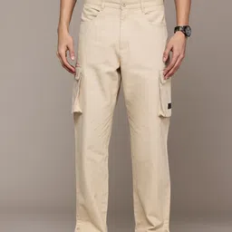 The Roadster Lifestyle Co. Men Pure Cotton Relaxed Cargos-image-65