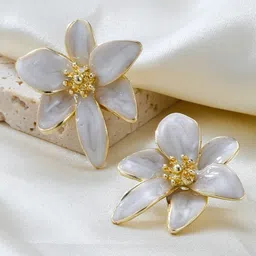 VAGHBHATT Rhodium-Plated Floral Shaped Enamelled Studs image 5