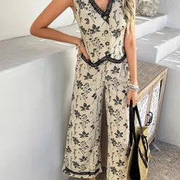 StyleCast V-Neck Vest Top With Palazzos Co-Ords-picture-10