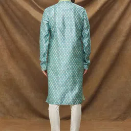 Samyukta Singhania Men Floral Printed Regular Thread Work Kurta with Churidar image 4