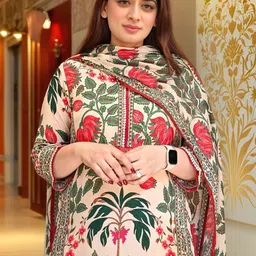 Aaghnya Floral Printed V-Neck Straight Kurta With Patiala & Dupatta image 3