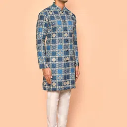 Arihant Rai Sinha Men Floral Printed Regular Pure Cotton Kurta with Churidar image 5