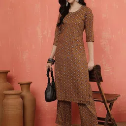 Anouk Ethnic Motifs Printed Beads & Stones Straight Kurta With Trousers image 3