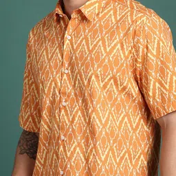 SHOWOFFFF Men Standard Slim Fit Printed Casual Shirt image 3