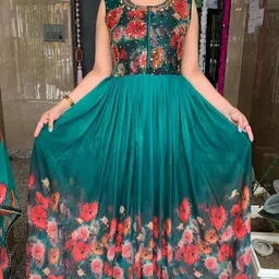 Sdc Collections Floral Printed Sequinned Pure Chiffon Sequinned Anarkali Kurti image 3