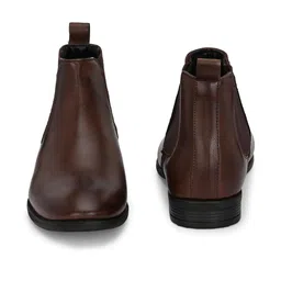 Roadster Men Brown Crocodile Texture Chelsea Boots image 5