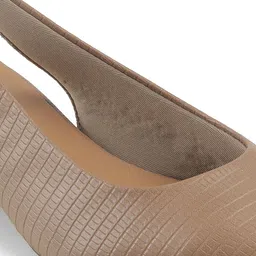 PEPPER Women Textured Block Mules image 5