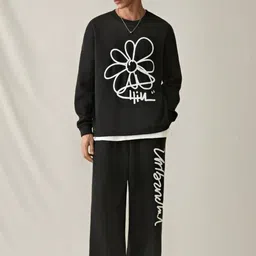 CLOTH N CODE Men Printed Relaxed Straight Fit Trousers image 2