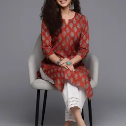 fusion by glitchez Women Ethnic Motifs Printed Kurta image 3