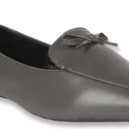 Van Heusen Women's Grey Casual Loafers image 5