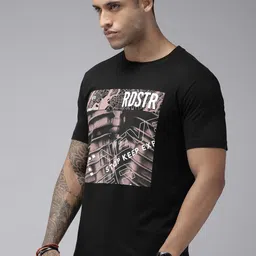 Roadster Men Black & White Pure Cotton Graphic Printed T-shirt image 3