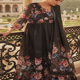 Yana Creation Women Floral Printed Empire Kurta with Harem Pants & With Dupatta image 5