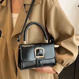 LULU & SKY PU Structured Handheld Bag-picture-11