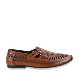 Mochi Men's Tan Casual Loafers image 2