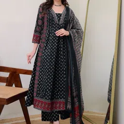 GoSriKi Women Floral Printed Regular Kurta With Palazzos & Dupatta image 3