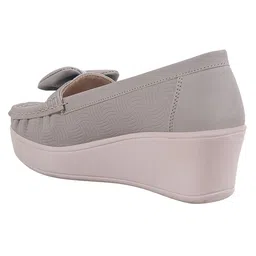 Shoetopia Bow Applique Detailed Slip On Loafers - Grey image 3