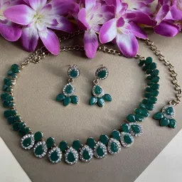 Anouk Gold-Plated Stone-Studded Jewellery Set image 1