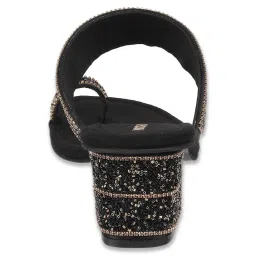 Mochi Women's Black Toe Ring Sandals image 5