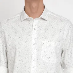 Turtle White Cotton Slim Fit Printed Shirt image 5