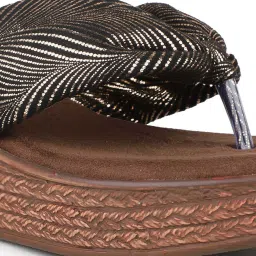 Inc.5 Women's Antique Gold Thong Wedges image 5