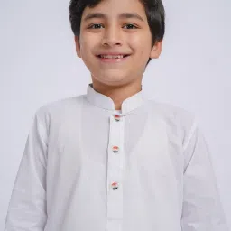 VASTRAMAY Boys White Cotton Solid Kurta Set image 5